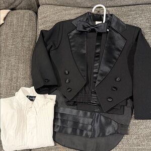 Black Tuxedo with White Shirt black bow tie and cummerbund size 4